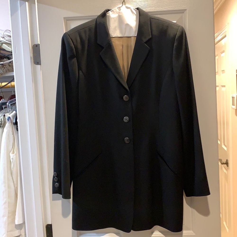 Vintage Dana Buchman black long topper/gold lining